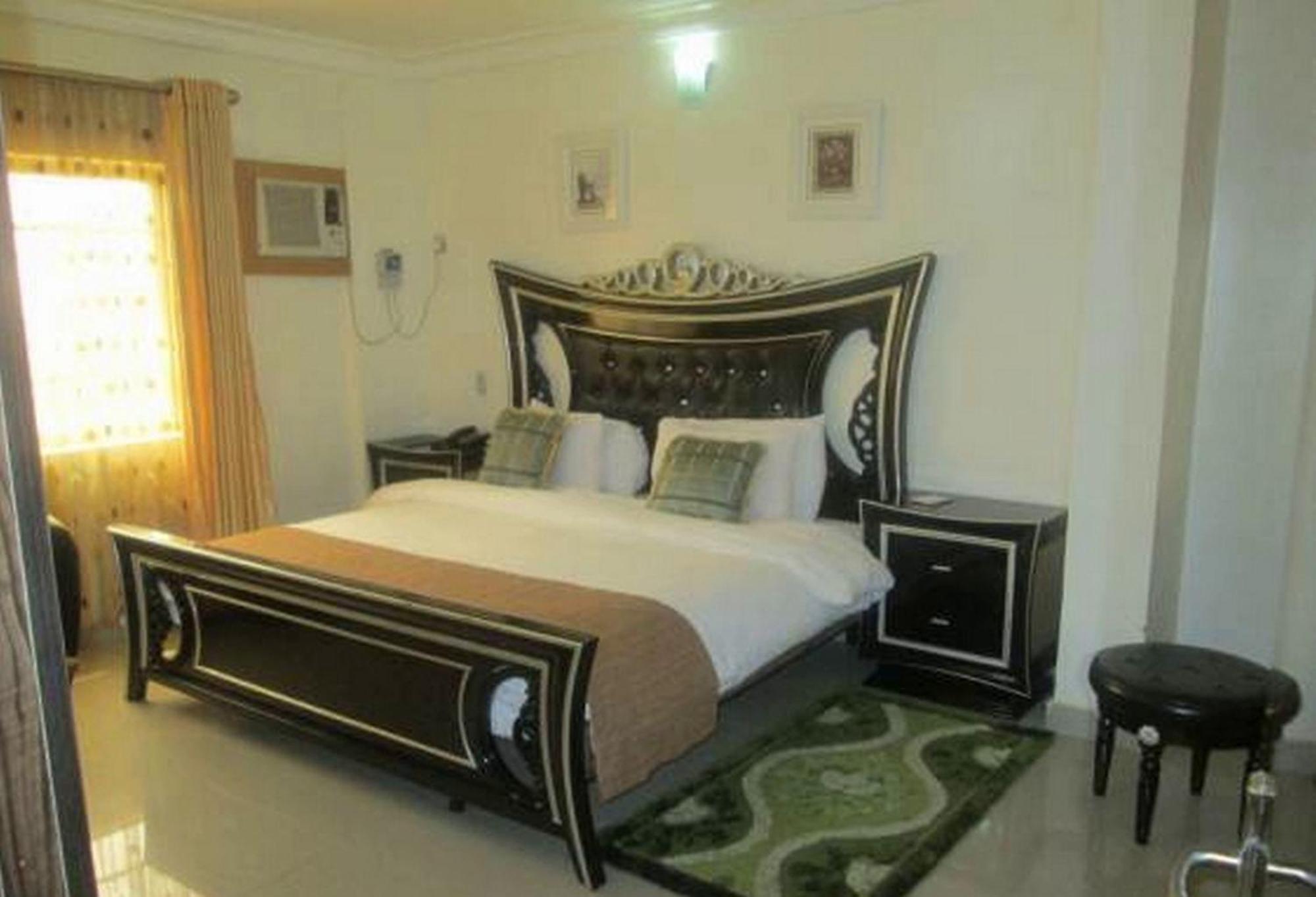 Room in Lodge - Ayalla Hotels&Suites Abuja Esterno foto