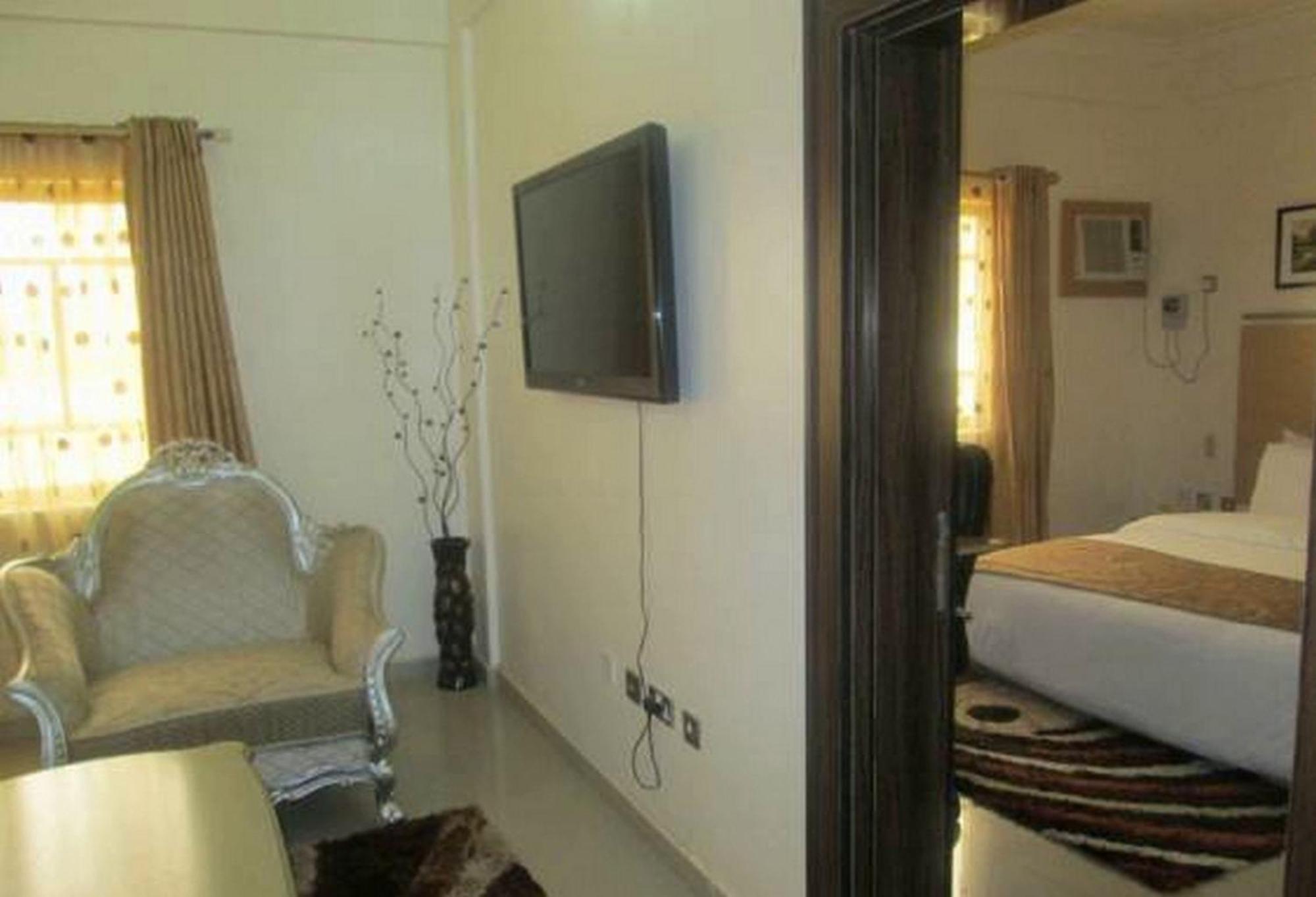 Room in Lodge - Ayalla Hotels&Suites Abuja Esterno foto
