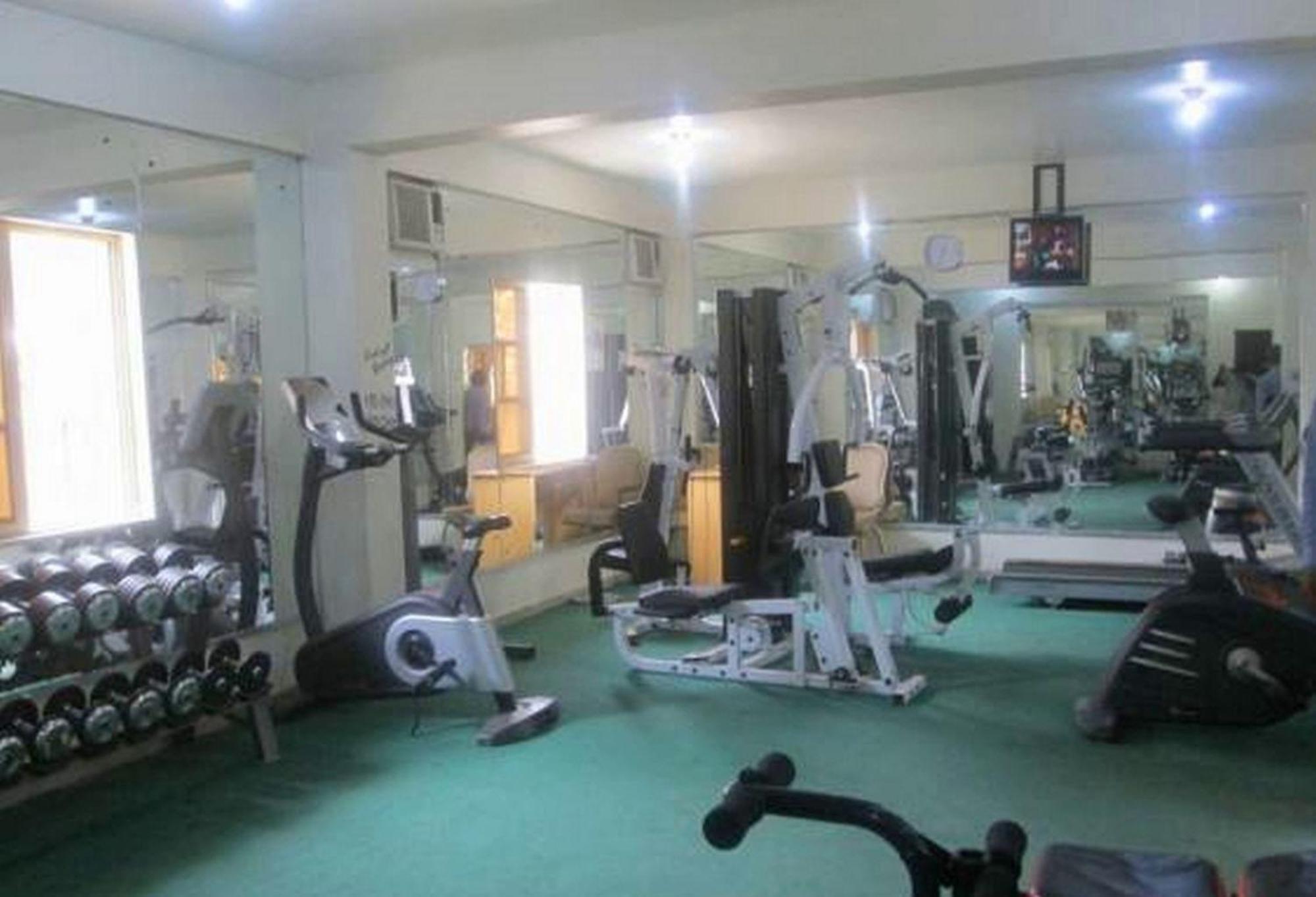 Room in Lodge - Ayalla Hotels&Suites Abuja Esterno foto
